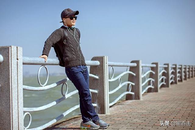 男人拍照的姿势有哪些(图1)