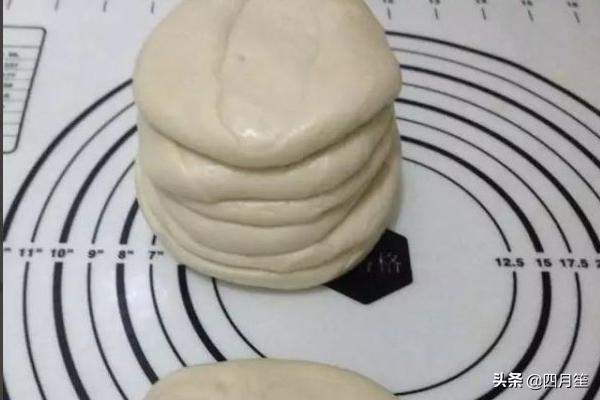 自制手抓饼小吃的做法（怎么自制玩具手抓饼的袋子？）