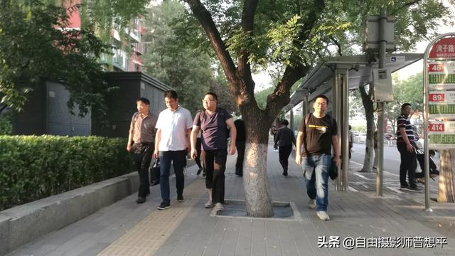 小县城有什么商机，小县城有什么商机贴吧