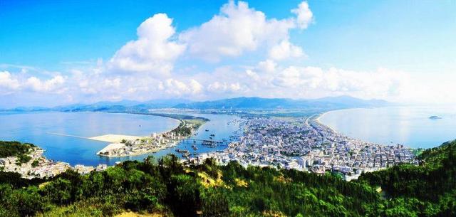 广东海边旅游穿搭， 广东海边旅游穿搭图片