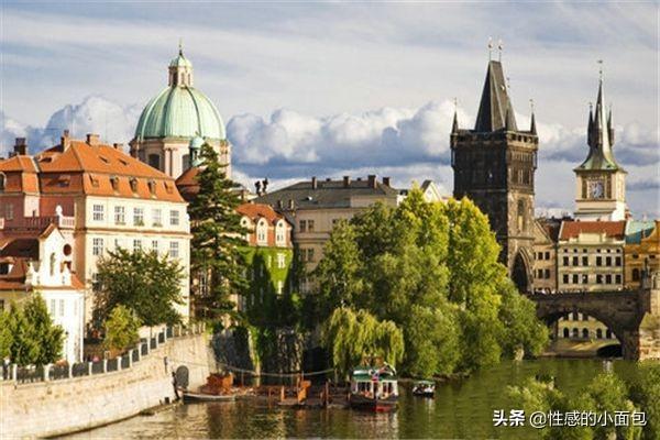 情侣旅行情侣旅行可以看出对方合不合适