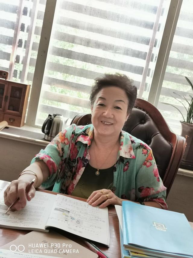 学霸的极品抽奖系统（最强学霸抽奖系统）