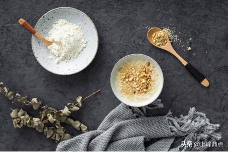 蛋白粉的功效与作用_乳清蛋白粉的功效与作用