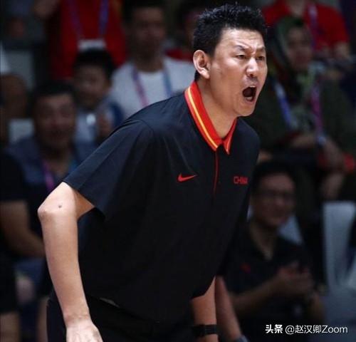 为什么郭士强/邓华德可以成为中国男篮主教练，而李春江不行？