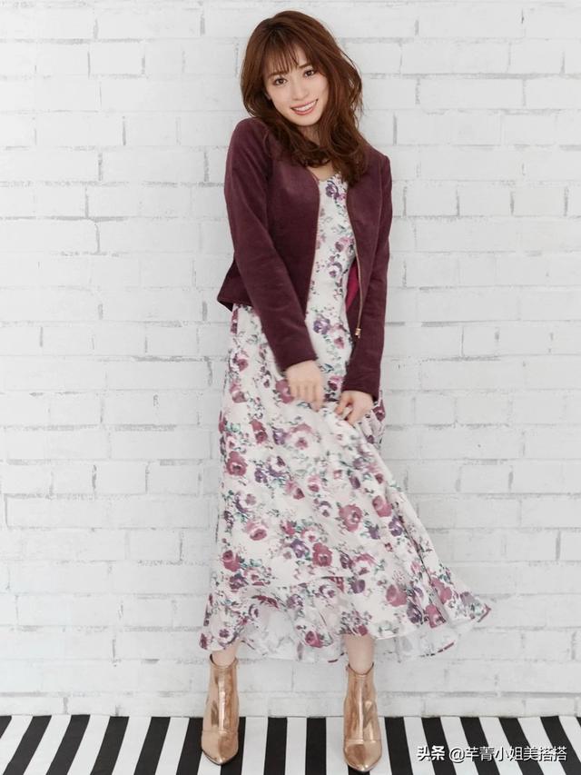 教你皮衣如何搭配连衣裙