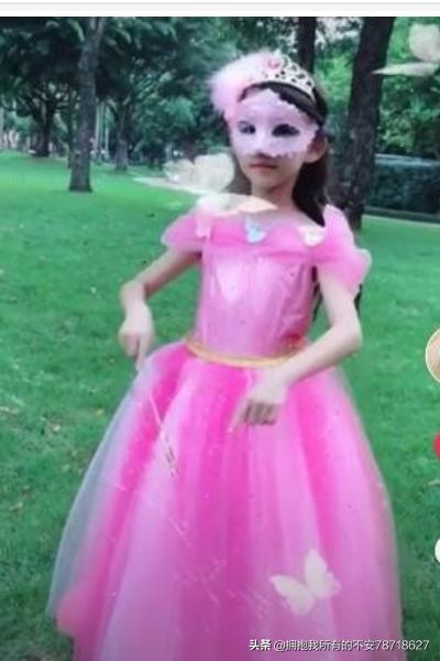 抖音广告唱酒醉的蝴蝶的女的是谁？抖音会动的照片怎么弄，照片衣服头发流动的特效？