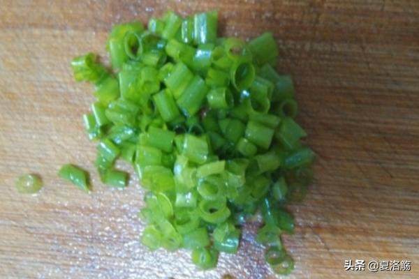 家用电饼铛做小吃的做法（【电饼铛美食】十分钟简单快速早餐饼？）