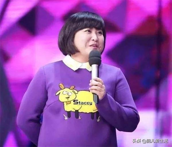 旅游穿搭吊带短裤， 旅游穿搭吊带短裤图片