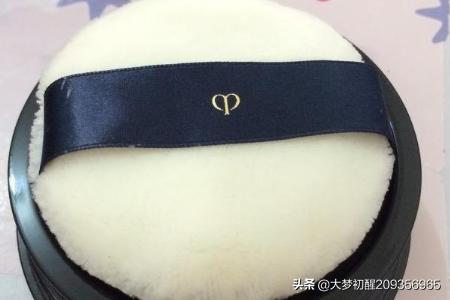 油皮热门化妆小技巧
