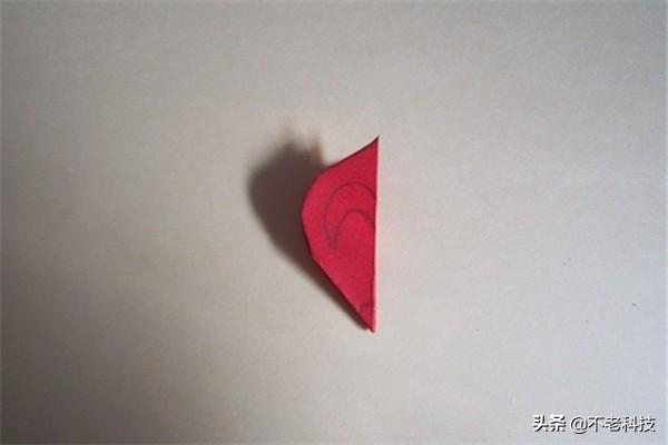 儿童手工剪纸教程（儿童手工剪纸教程？）