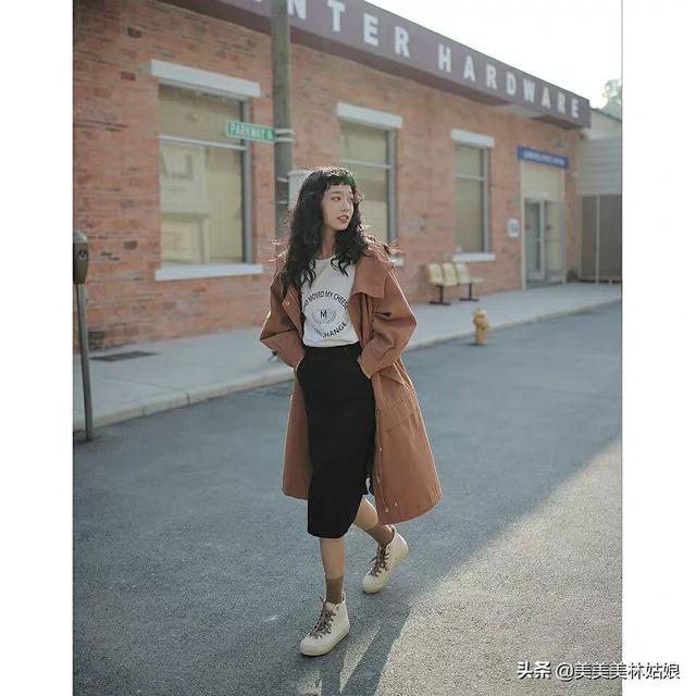 老气衬衣如何搭配好看女(图18)