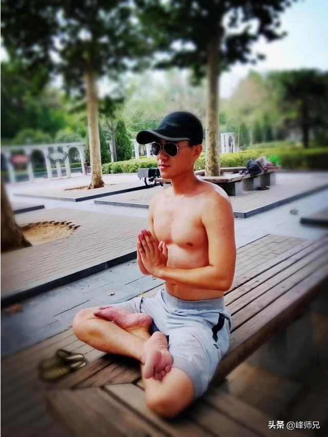 男人如何搭配衣服显年轻(图4)