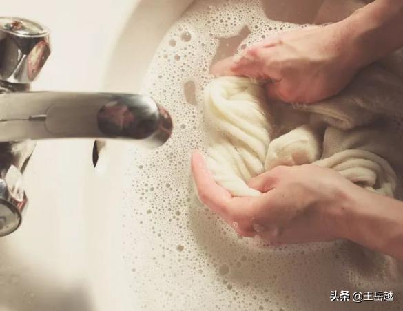 怎样清洗袜子，不会使袜子变硬,第3张