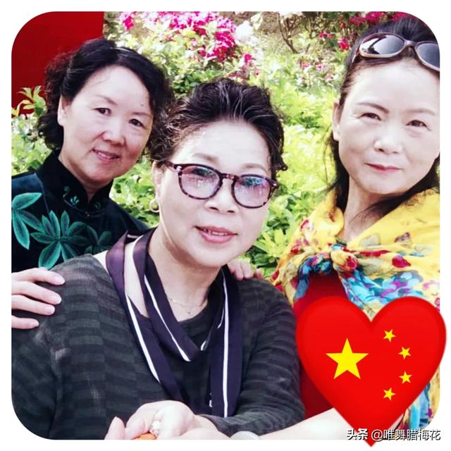 拍照好看的中年女性照片(图98)