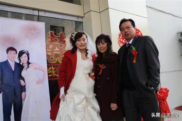 拍照好看的中年女性照片(图95)