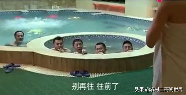 村庄街上流出温泉水的句子_听说楚雄那里有个温泉村，一个村子都是温泉宾馆，离昆明五十多公里，从下关去过着南华，我只知道温泉村详？