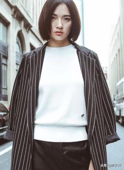 西装领大衣如何搭配下装(图3)