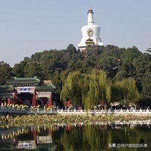 北京大雨行车如划船