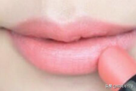 简单化妆摄影技巧
