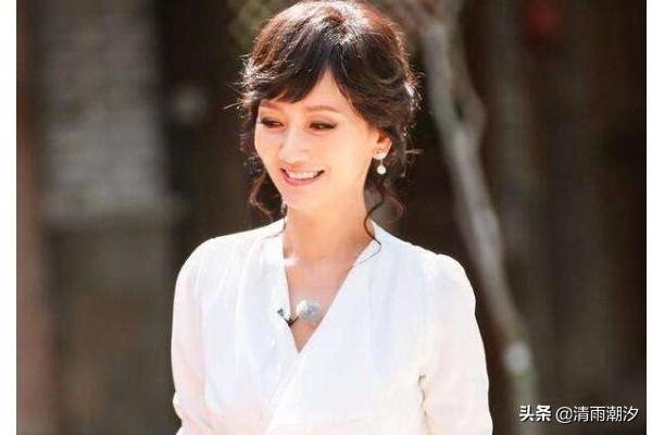 赞美中年气质女性发型(图1)