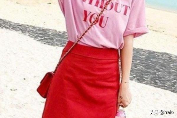 粉色大圆领短袖如何搭配(图4)