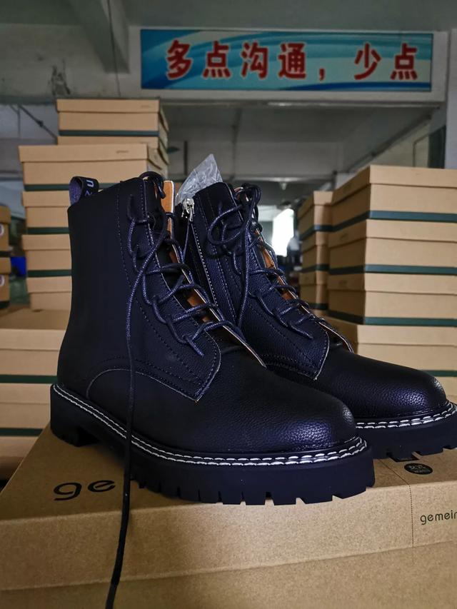 女童马丁靴如何搭配加厚(图6)