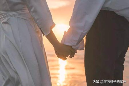 男人喜欢你的表现有哪些(图9)