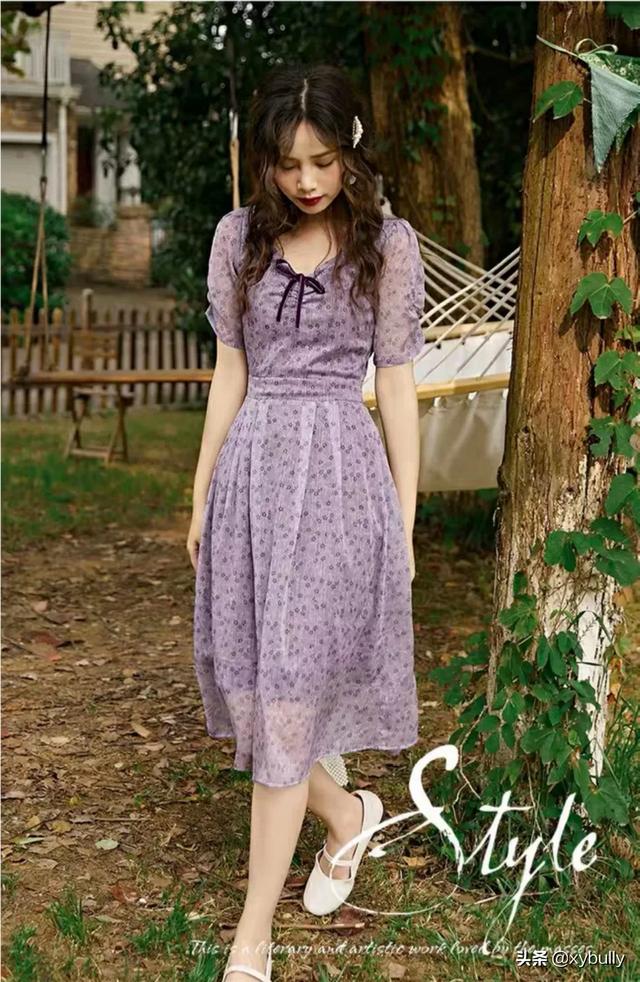 最流行的夏装搭配女图片(图12)