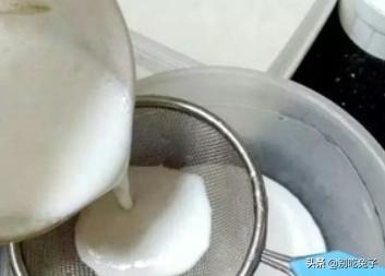 普宁肠粉做法家庭简单小吃（肠粉米浆的做法？）