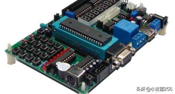 7b338647f8c14b70aaf4a6ef4e39e71b