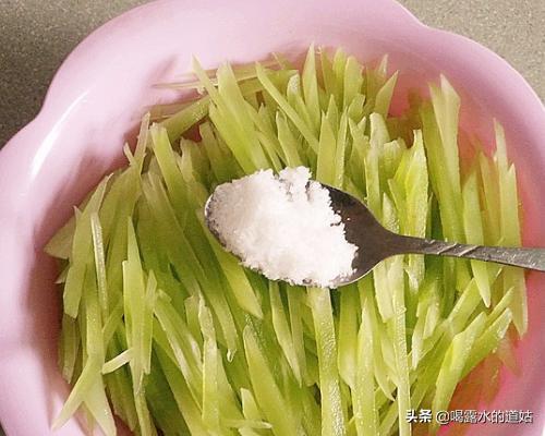 凉拌莴笋的做法-凉拌莴笋的做法视频