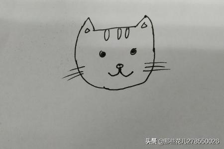 简笔画猫抓老鼠的画法?