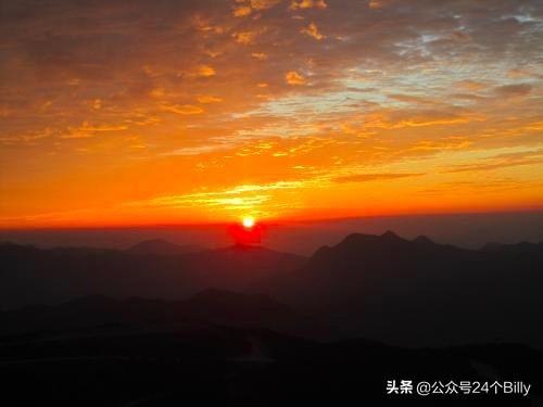 在哪座山看日出和日落最美？