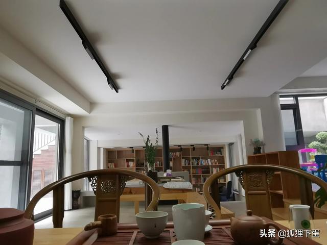 装修如何选家具颜色搭配(图71)