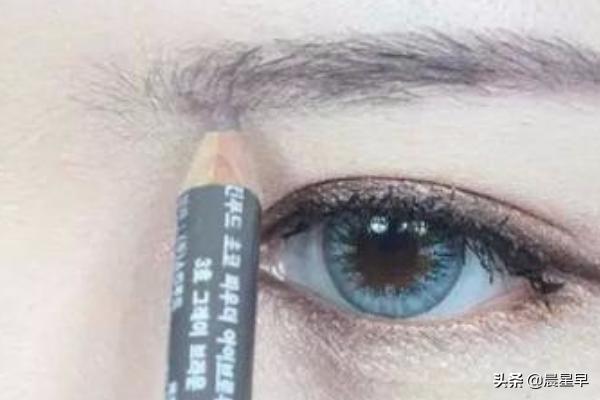 当妈的美妆好物博主
