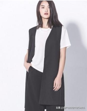 黑色的针织背心如何搭配(图10)