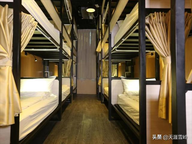 集体旅游穿搭重庆， 重庆旅游穿裙子方便吗