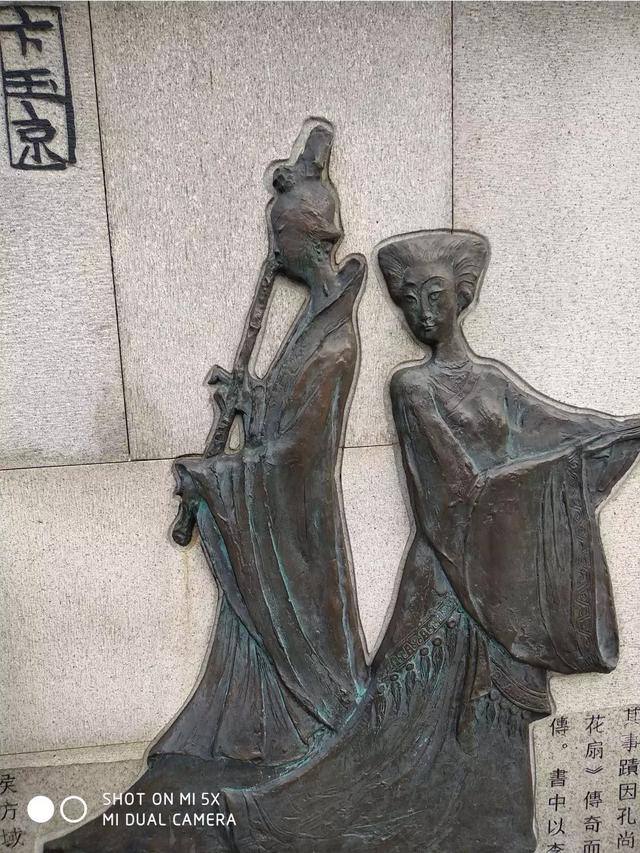请问诗中的“乌衣巷”在我国哪个城市？有何依据？