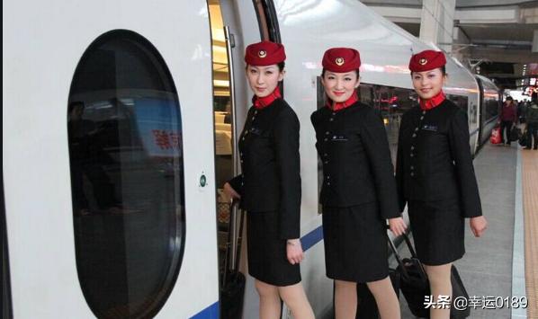 高铁乘务员30岁后干嘛（高铁乘务员30岁后干嘛呢）