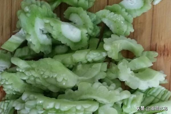 苦瓜炒肉丝怎么做,第6张