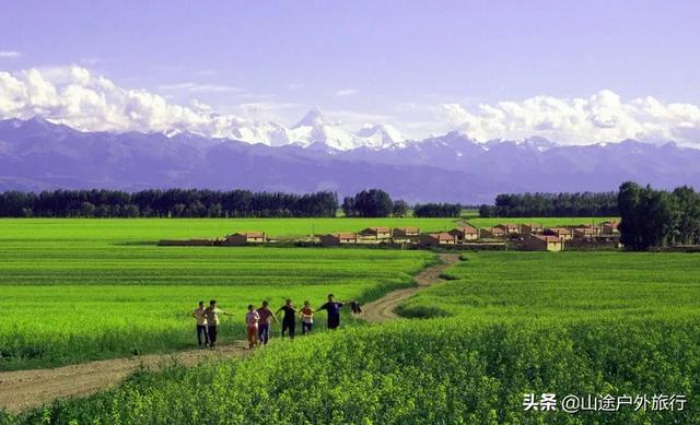 夏季城市旅游穿搭新疆， 新疆夏天旅游穿搭
