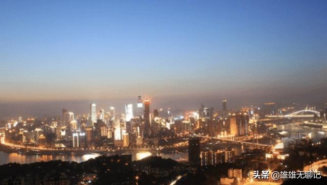 360旅游穿搭重庆， 重庆旅游穿衣搭配图片