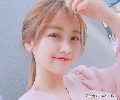 头发太直显脸大怎么改善(图3)