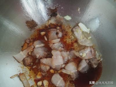 大头菜木耳炸土豆的做法(图6)