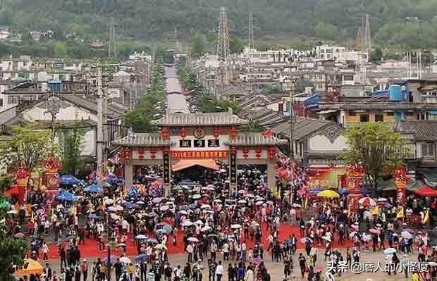 [云南泼水节刚结束摸你黑节又来了]云南传统文化？