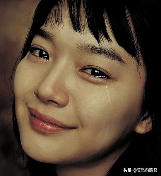 女性总是掉头发怎么回事（女性掉头发怎么回事一抓一把的那种）(图1)