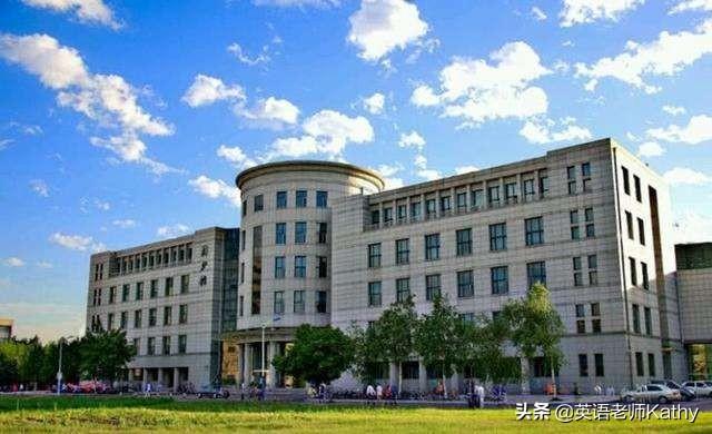 成功把公司开进大学的人