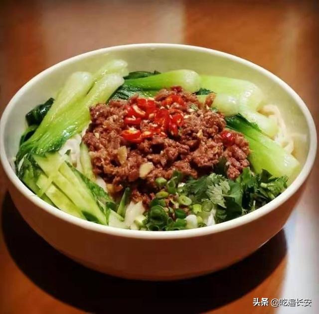 早就听说陕西西安美食很出名，都有哪些好吃的，推荐下？