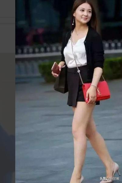 休闲黑裙子如何搭配鞋子(图9)