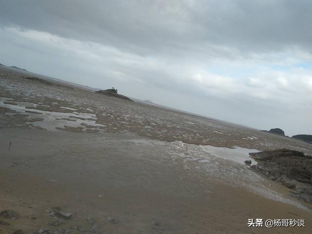 旅游穿搭帽子颜色， 旅游穿搭帽子颜色搭配